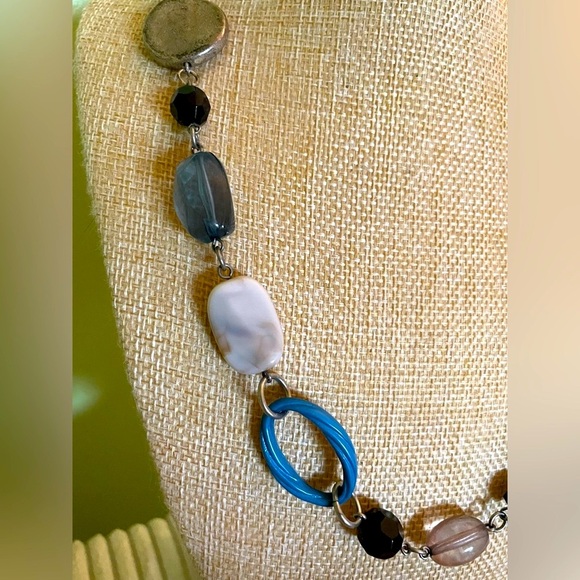 Elegant 3 Piece Turquoise and Silver Jewelry Bundle - Picture 6 of 16